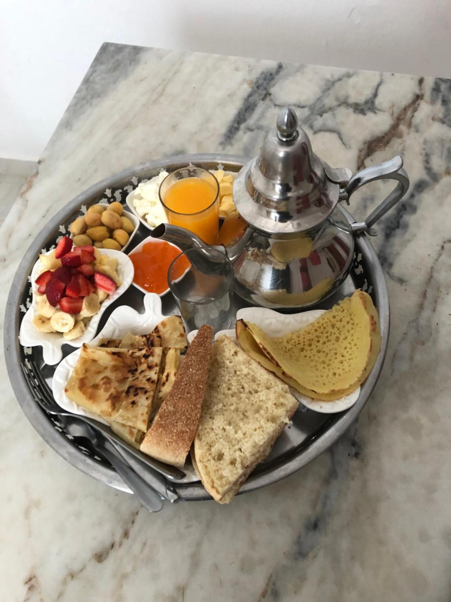 셰프샤우엔 Dar Onsar B&B 외부 사진